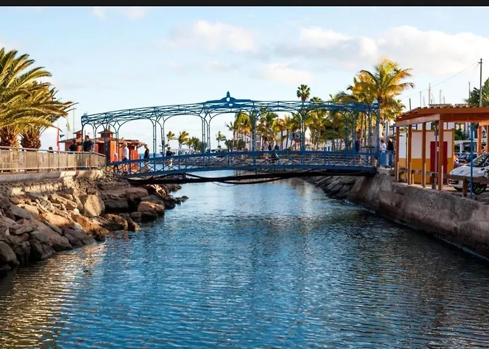 Hola La Fuente